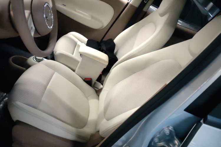 五菱汽车 宏光MINIEV 2025款 四门版 臻享款局部细节19