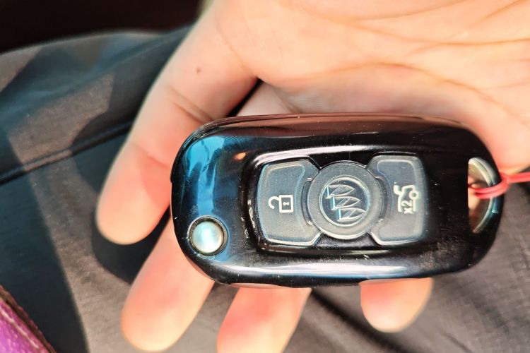 别克 威朗 2015款 三厢 20T 双离合领先型中控内饰11