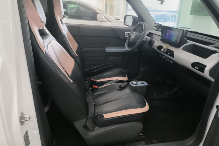 吉利银河 2023款 熊猫mini 200km 耐力熊局部细节41