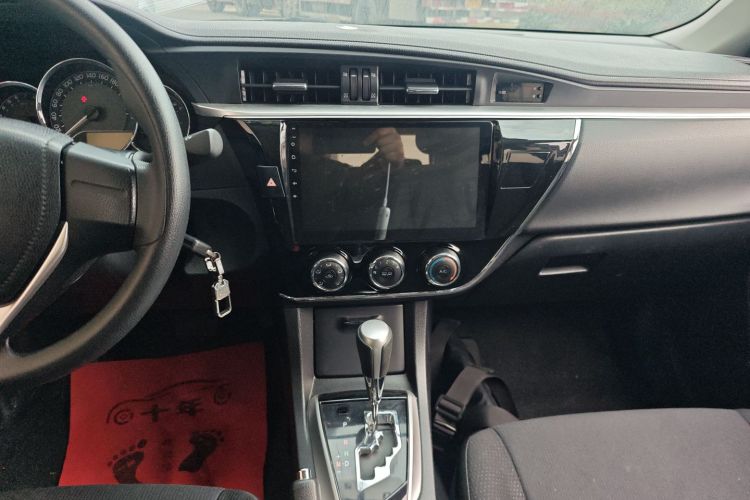 丰田 卡罗拉 2017款 改款 1.6L S-CVT GL中控内饰16