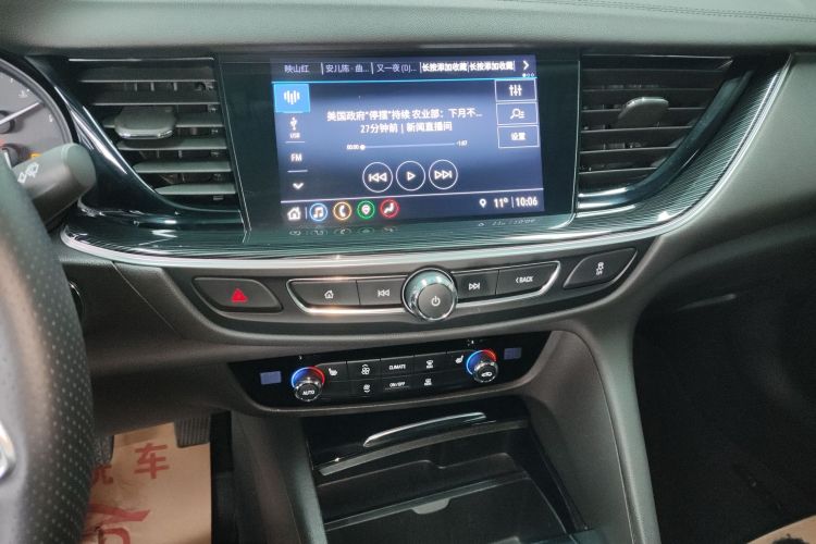 别克 君威 2020款 552T 豪华型中控内饰16