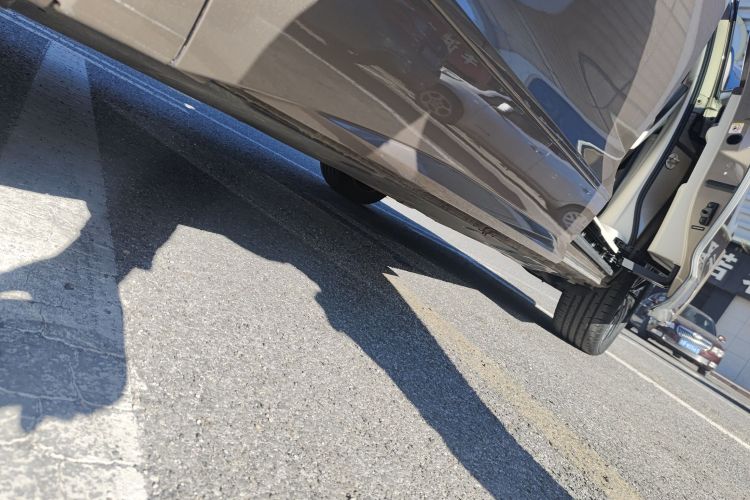 大众 威然 2022款 380TSI 旗舰版局部细节9002