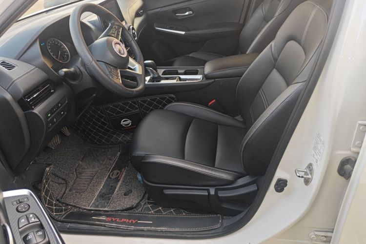 日产 轩逸 2022款 1.6L XL CVT悦享版中控内饰19