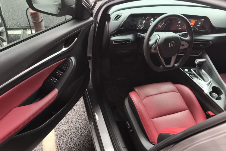 长安 逸动 2020款 PLUS 蓝鲸NE 1.4T GDI DCT旗舰型中控内饰20