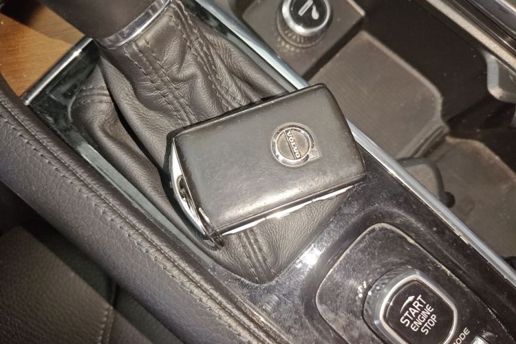 沃尔沃S90 2018款 T5 智雅版中控内饰11