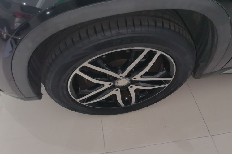 奔驰GLA 2016款 GLA 220 4MATIC 时尚型车身外观6002