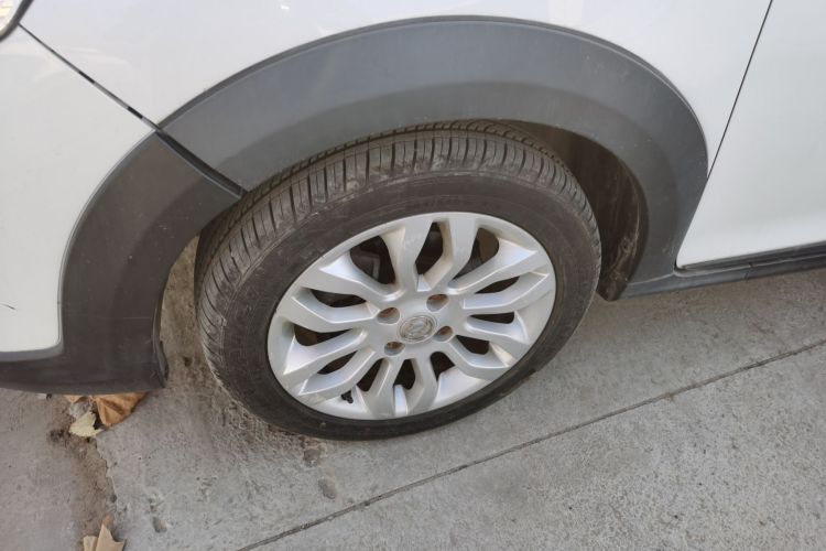 东风风神AX3 2017款 领先版 1.5L 自动尚酷型车身外观6007