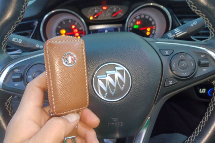 别克 君威 2017款 20T 精英型中控内饰7001