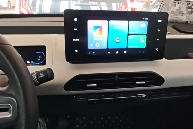 吉利银河 2023款 熊猫mini 200km 耐力熊中控内饰16