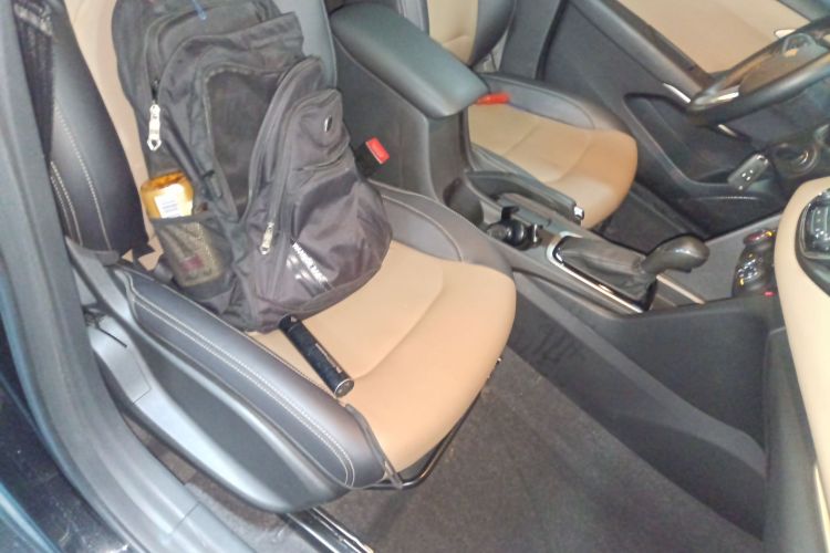 雪佛兰 科鲁泽 2022款 320 自动悦享天窗版局部细节41