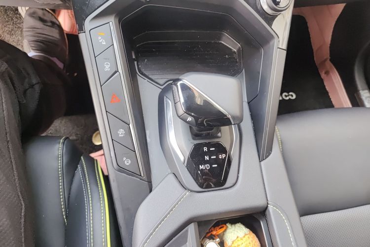 领克06 2023款 Remix 1.5T 劲Halo中控内饰18