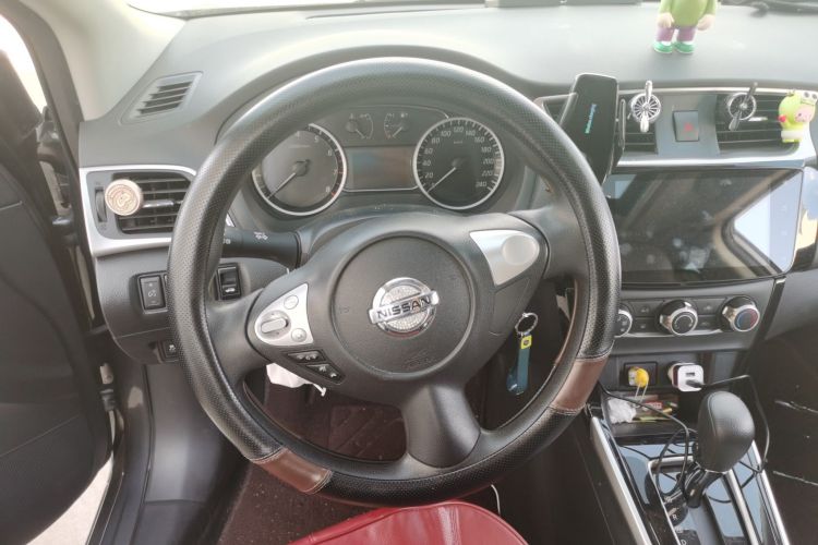 日产 轩逸 2022款 经典 1.6XL CVT豪华版中控内饰13