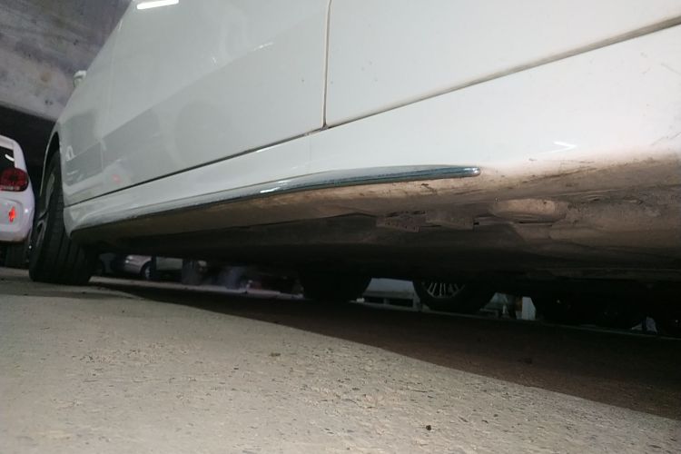 奔驰C级 2022款 C 200 L 运动版局部细节9001