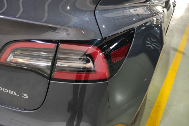 特斯拉 Model 3 2022款 后轮驱动版车身外观6006