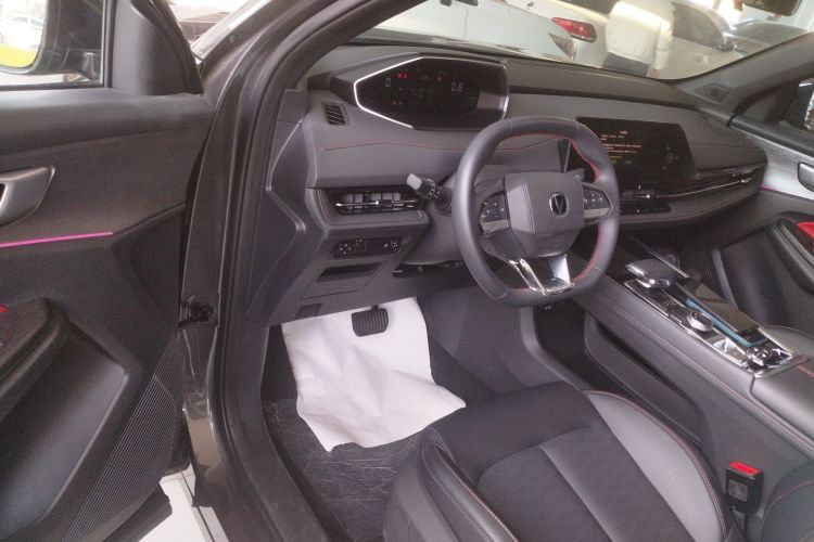 长安CS55PLUS 2024款 第三代 1.5T DCT卓越型中控内饰20