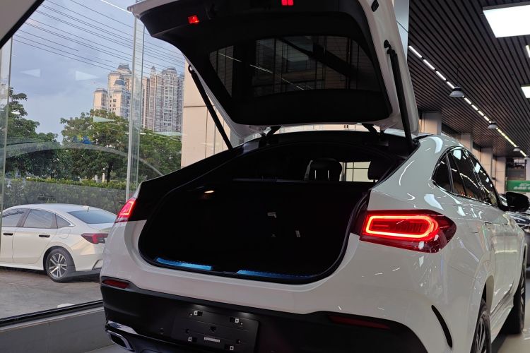 奔驰GLE轿跑 2020款 GLE 350 4MATIC 轿跑SUV 豪华型局部细节23