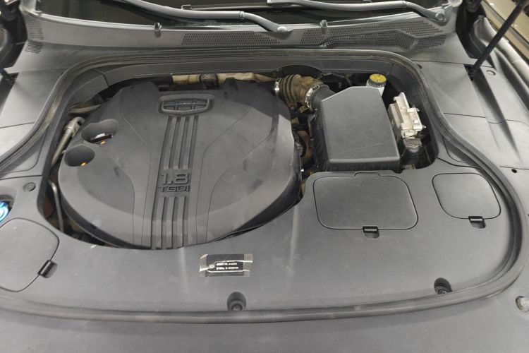 吉利汽车 博瑞 2021款 1.8T 领航版+机舱底盘24