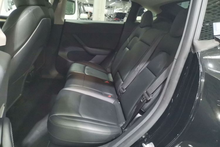 特斯拉 Model Y 2022款 改款 后轮驱动版中控内饰21