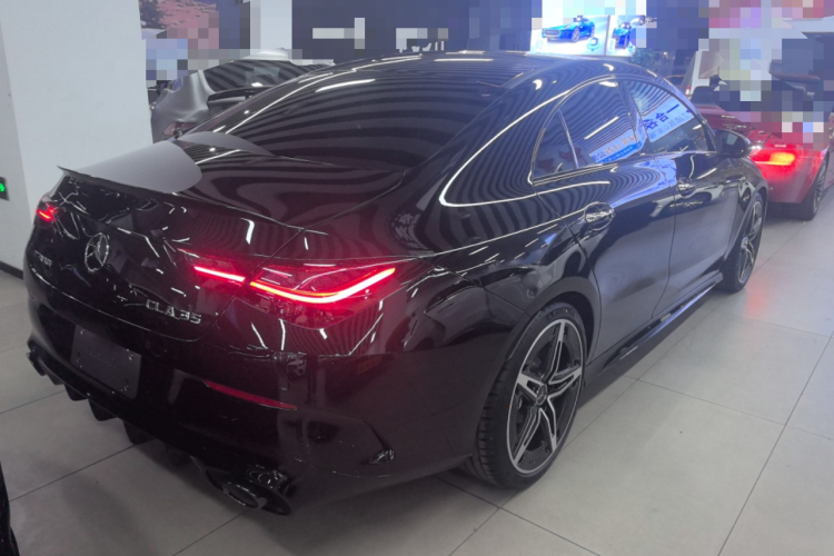 奔驰CLA AMG 2026款 AMG CLA 35 4MATIC车身外观7