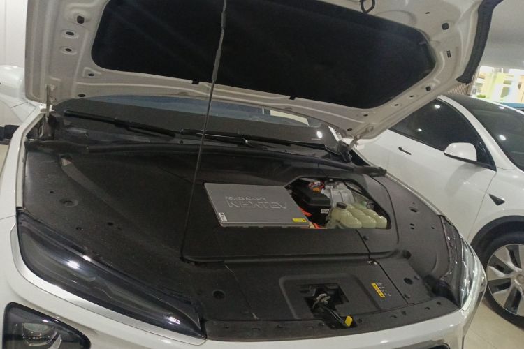 蔚来EC6 2020款 605KM 运动版机舱底盘24