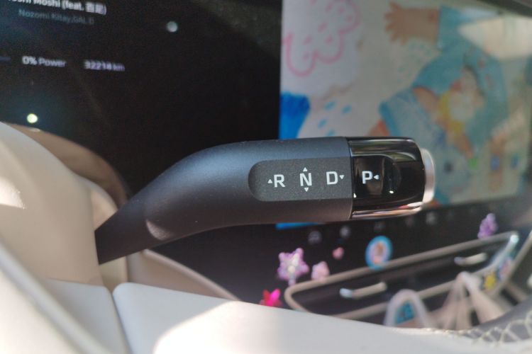 飞凡汽车 飞凡F7 2023款 性能Pro版中控内饰18