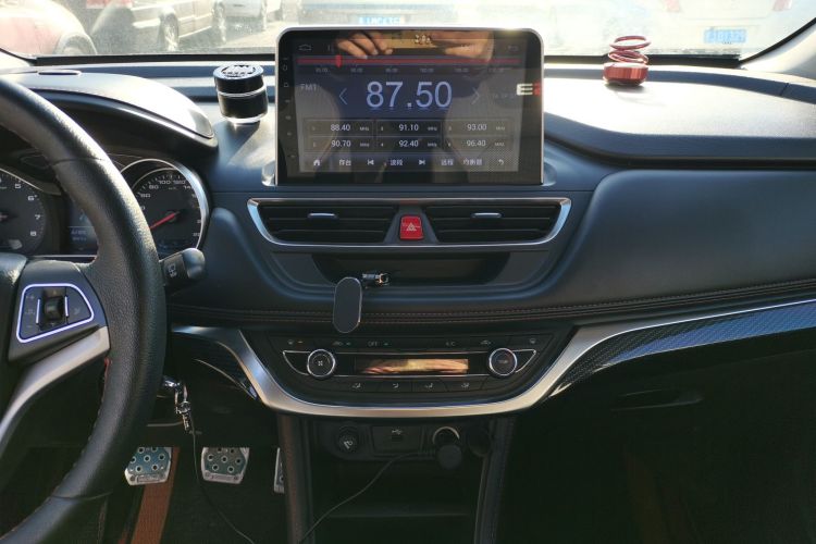 江汽集团 瑞风S3 2017款 1.5L 手动豪华型中控内饰16