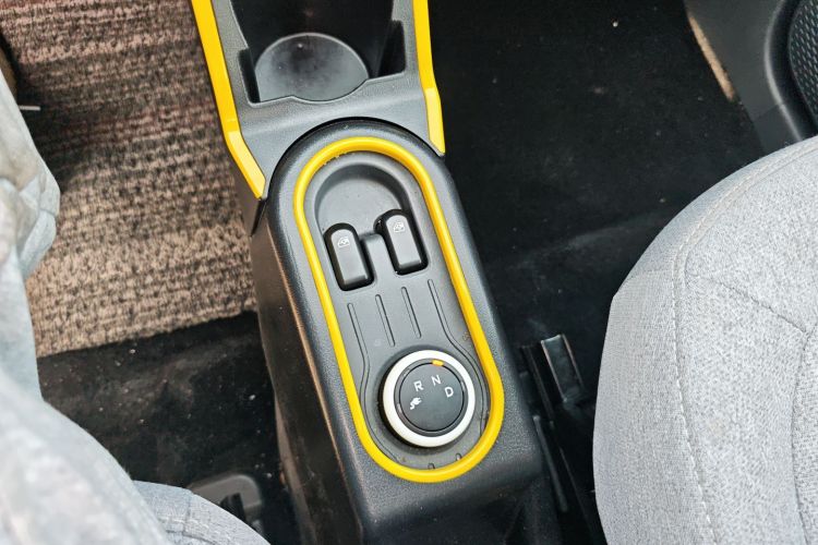 五菱汽车 宏光MINIEV 2022款 马卡龙臻享款 三元锂中控内饰18