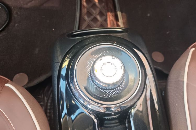 五菱汽车 五菱缤果 2023款 333km 灵犀互联款局部细节18