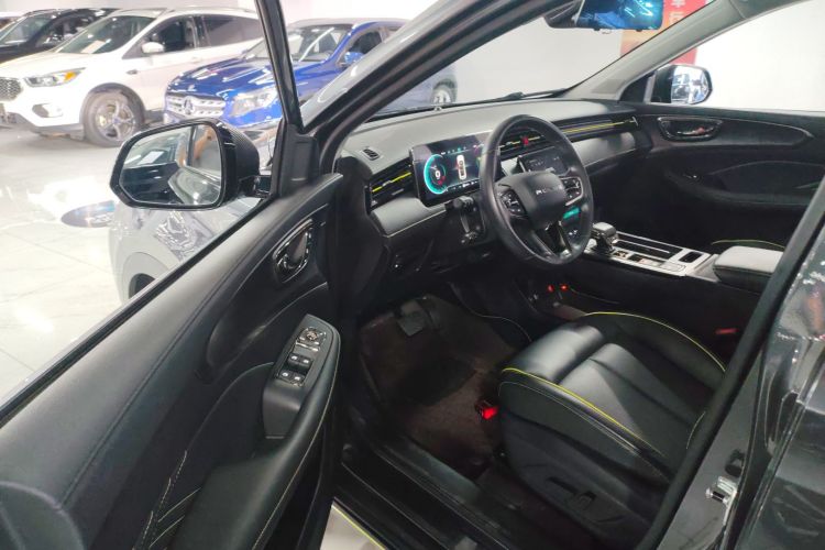 荣威RX5 2021款 PLUS 330TGI 自动国潮智臻版中控内饰20