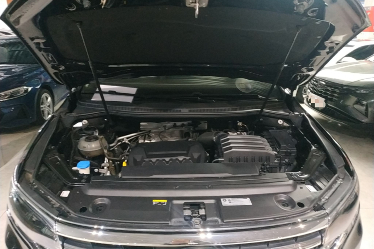 大众 威然 2024款 380TSI 尊贵版机舱底盘24