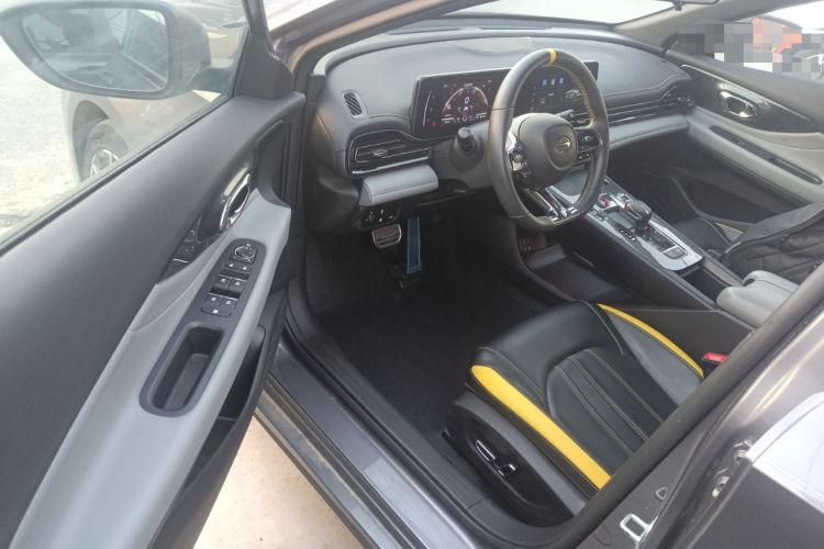 广汽传祺 影豹 2022款 270T DCT J16 R-style赛道版中控内饰20