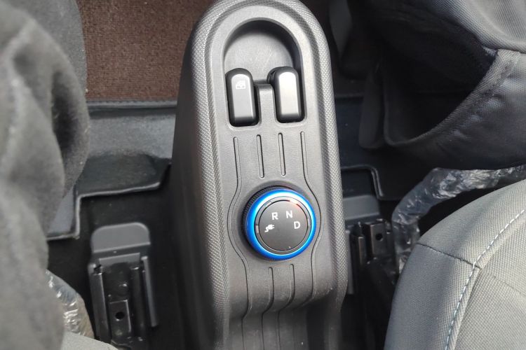 五菱汽车 宏光MINIEV 2020款 自在款 三元锂中控内饰18