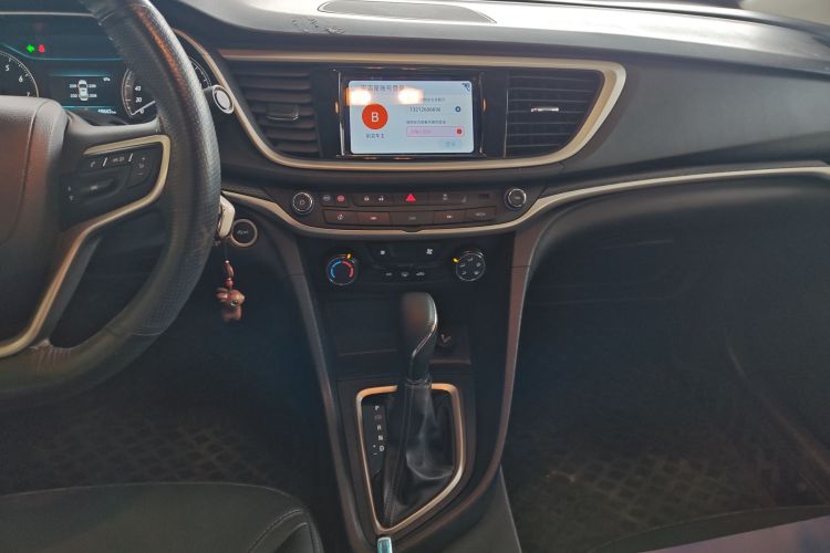别克 英朗 2021款 改款 典范 1.5L 自动精英型中控内饰16