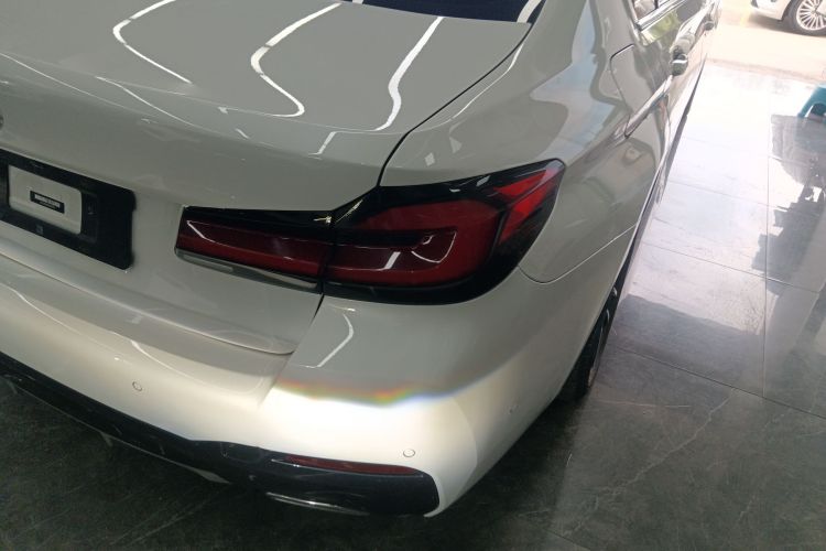 宝马5系新能源 2021款 535Le 先锋版M运动套装车身外观6006