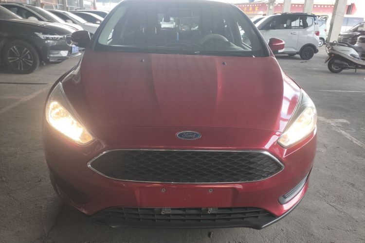 福特 福克斯 2018款 两厢经典 1.6L 自动舒适型智行版车身外观6001