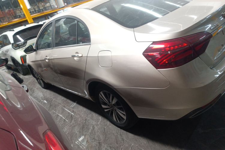 吉利汽车 帝豪 2018款 1.5L CVT向上互联版车身外观4