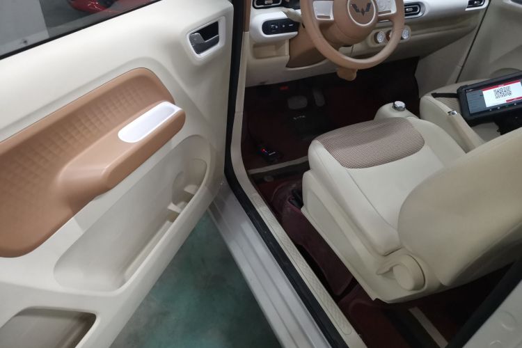 五菱汽车 宏光MINIEV 2024款 第三代 215km 青春版中控内饰20