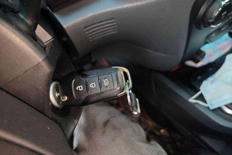 福特 撼路者 2016款 2.0T 汽油自动四驱旗舰版中控内饰11