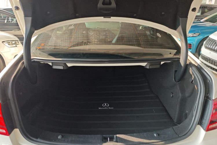 奔驰E级(进口) 2016款 E 200 轿跑车 灵动版局部细节23