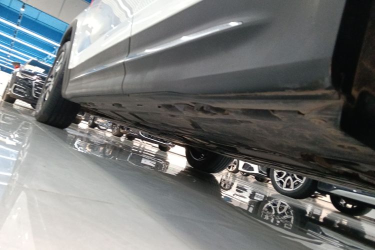 奔驰GLB 2024款 GLB 200 动感型局部细节9002