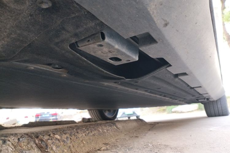 比亚迪 汉 2021款 EV 标准续航版豪华型局部细节9004