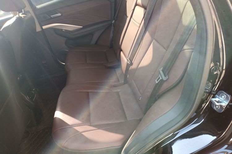 魏牌 VV6 2018款 2.0T 两驱旗舰型 国V中控内饰7004