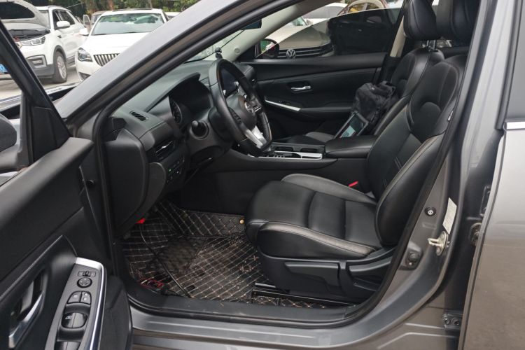 日产 轩逸 2020款 1.6L XL CVT悦享版中控内饰19