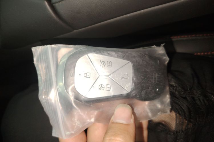 小鹏P7 2022款 480E+中控内饰7001