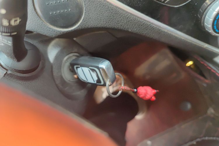 猎豹汽车 猎豹CS10 2015款 2.0T 手动卓越型中控内饰11