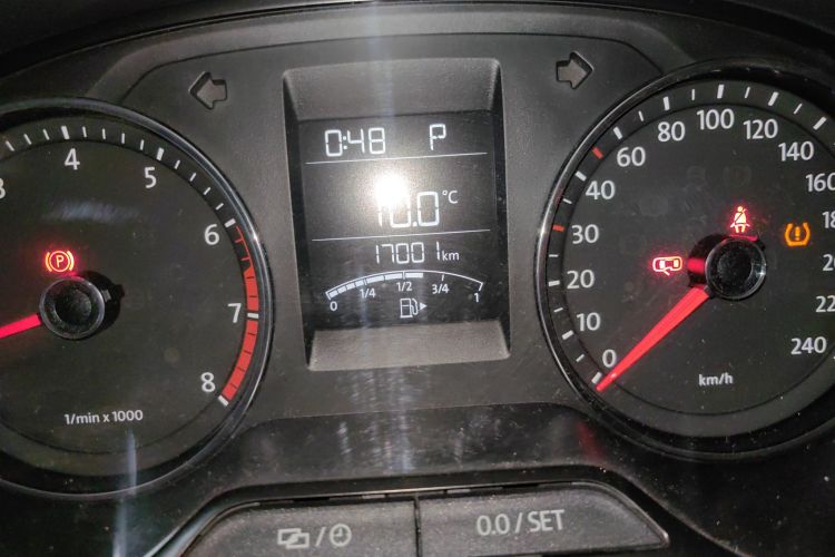 大众 Polo 2014款 1.6L 自动舒适版中控内饰15