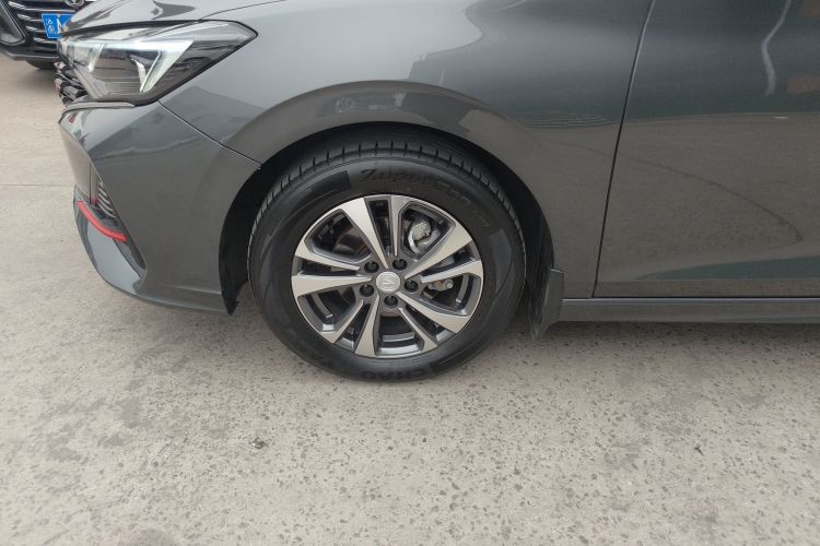 长安 逸动 2024款 PLUS 蓝鲸NE 1.4T GDI DCT高能版车身外观6007