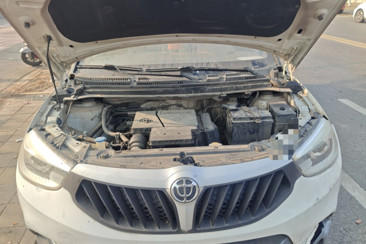 中华V3 2015款 1.5L 手动基本型局部细节24