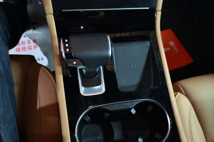 理想汽车 理想ONE 2021款 增程6座版中控内饰18