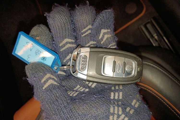 奥迪A5 2014款 Coupe 45 TFSI风尚版中控内饰7001